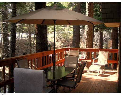 998 Driver Way, Unit 4 Incline Village, NV 89451 - Photo 13 of 16 Patio/Deck.