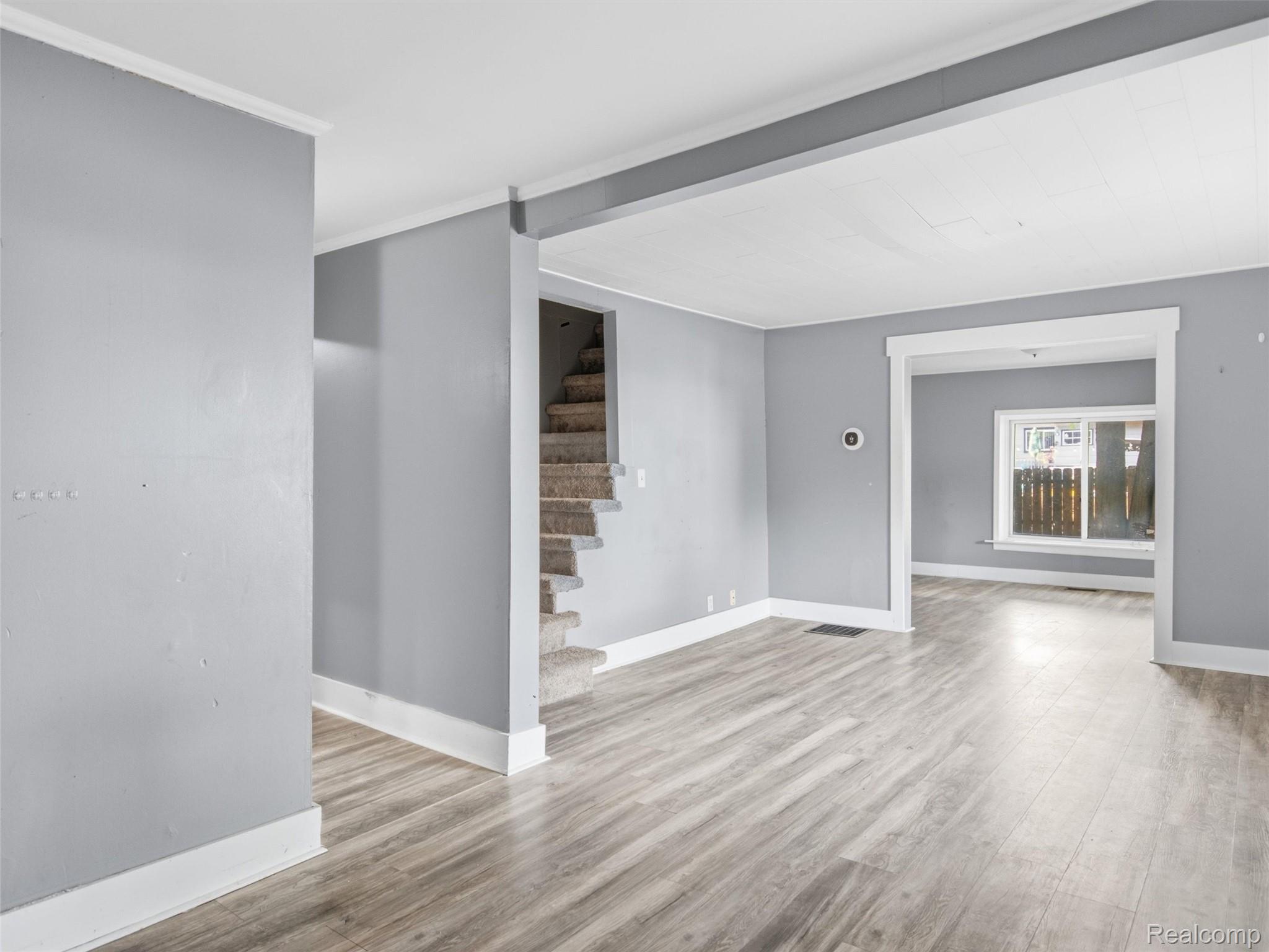 511 Riggs Street Fenton, MI 48430 - Photo 9 of 14 21-DSC07712.jpg