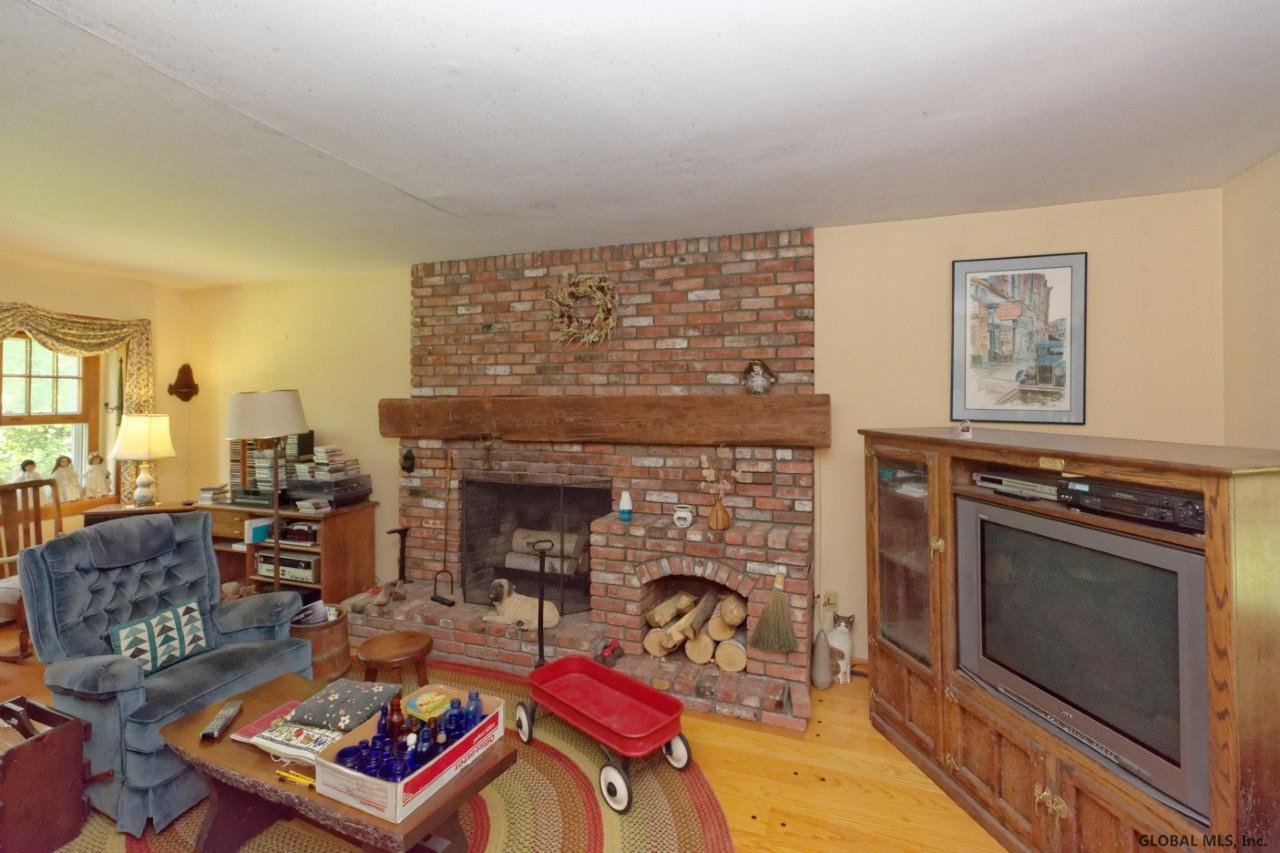 107 Sheer Road Averill Park, NY 12018 - Photo 9 of 75 Photo 9