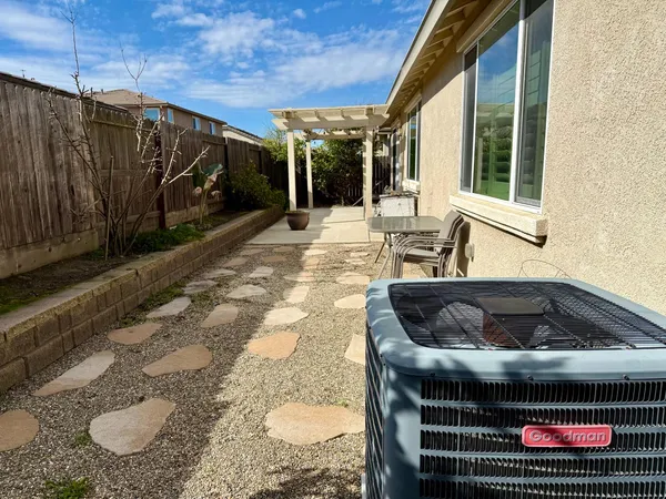 $759,000 | 962 Orange Blossom Avenue, Manteca, CA 95337