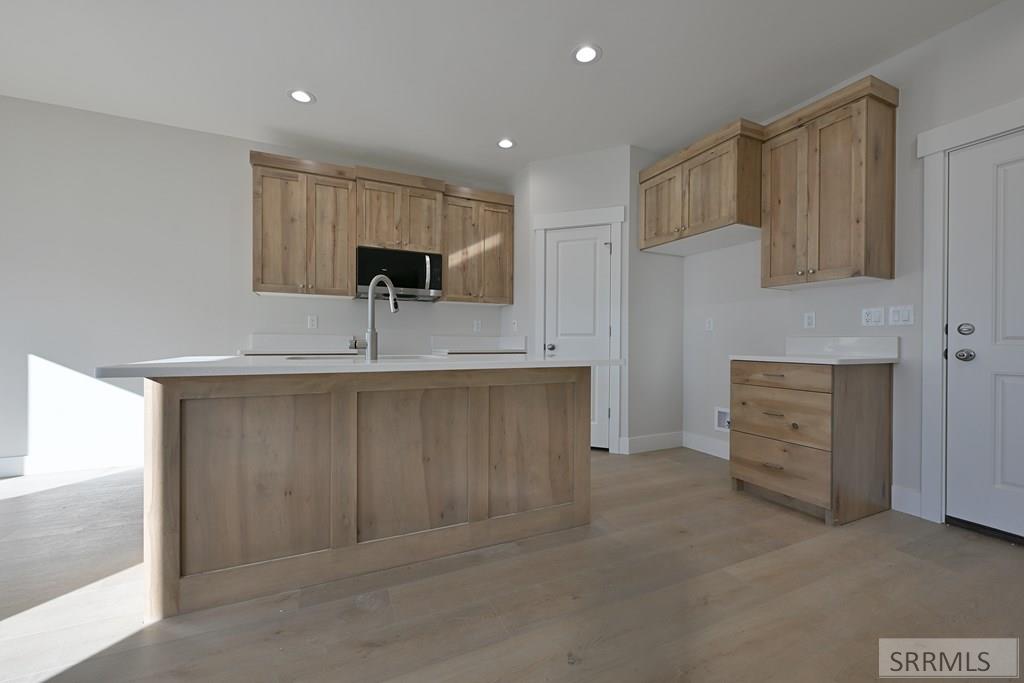 513 Fieldstone Avenue Rigby, ID 83442 - Photo 3 of 14 Kitchen