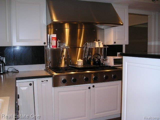 3143 Quail Ridge Circle Rochester, MI 48309 - Photo 6 of 17 Decor 6 burner gas
