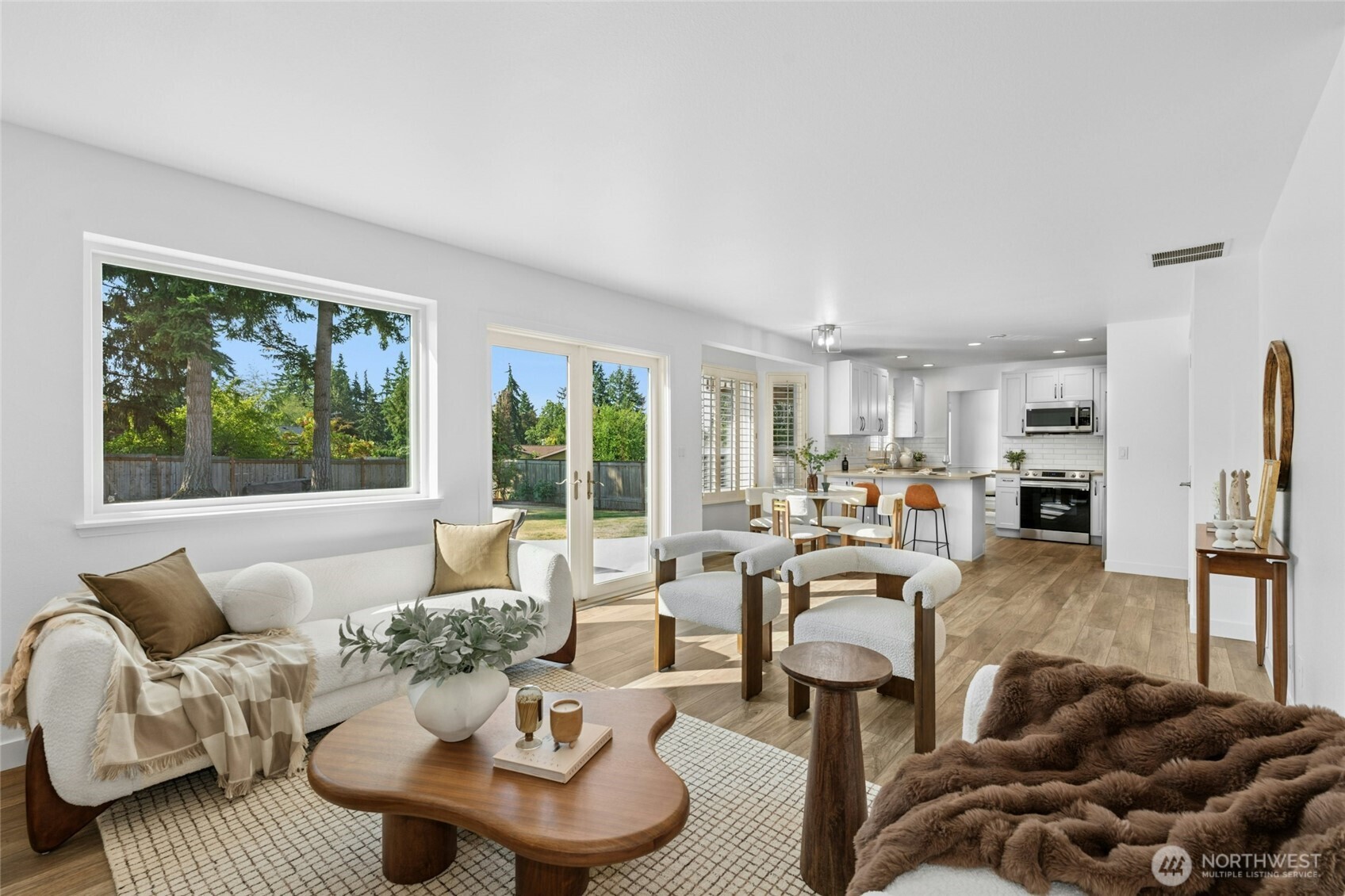 1132 Crawford Road Lynnwood, WA 98036 - Photo 15 of 40