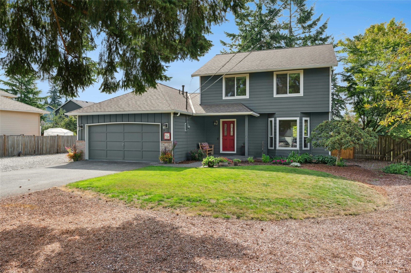 1132 Crawford Road Lynnwood, WA 98036 - Photo 2 of 40