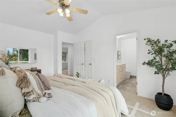 $1,000,000 | 1132 Crawford Road, Lynnwood, WA 98036