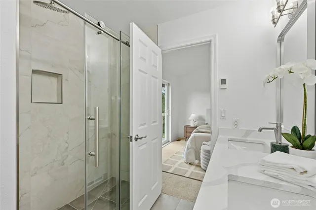 $1,000,000 | 1132 Crawford Road, Lynnwood, WA 98036