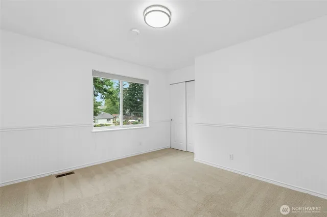 $1,000,000 | 1132 Crawford Road, Lynnwood, WA 98036