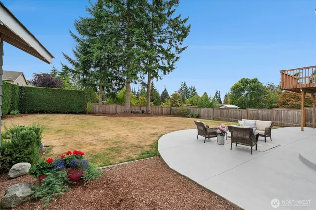 $1,000,000 | 1132 Crawford Road, Lynnwood, WA 98036