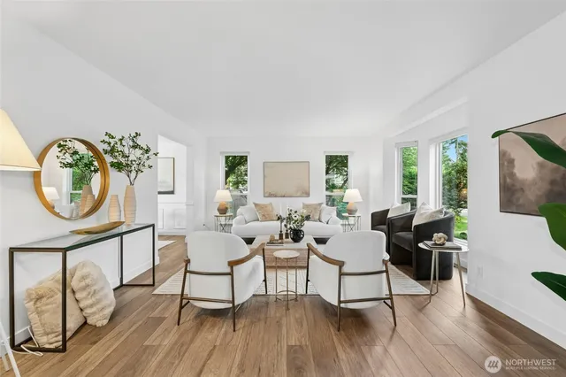 $1,000,000 | 1132 Crawford Road, Lynnwood, WA 98036