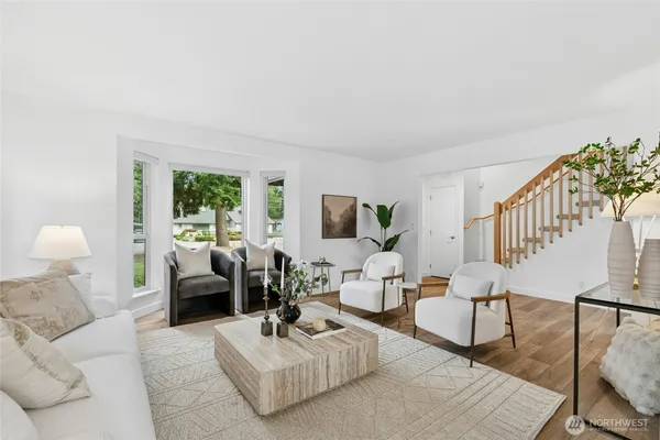 $1,000,000 | 1132 Crawford Road, Lynnwood, WA 98036