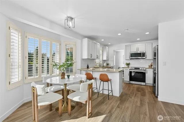 $1,000,000 | 1132 Crawford Road, Lynnwood, WA 98036