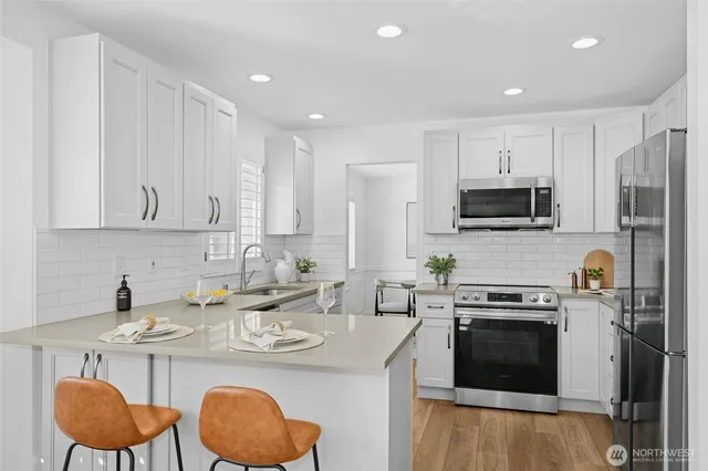 $1,000,000 | 1132 Crawford Road, Lynnwood, WA 98036