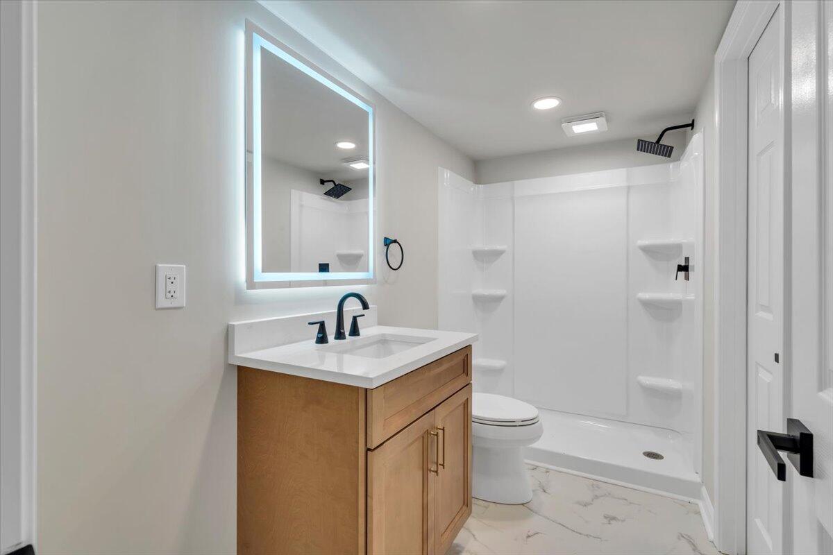 85 Little Paws Lane Fincastle, VA 24090 - Photo 33 of 47 044-MIB09634