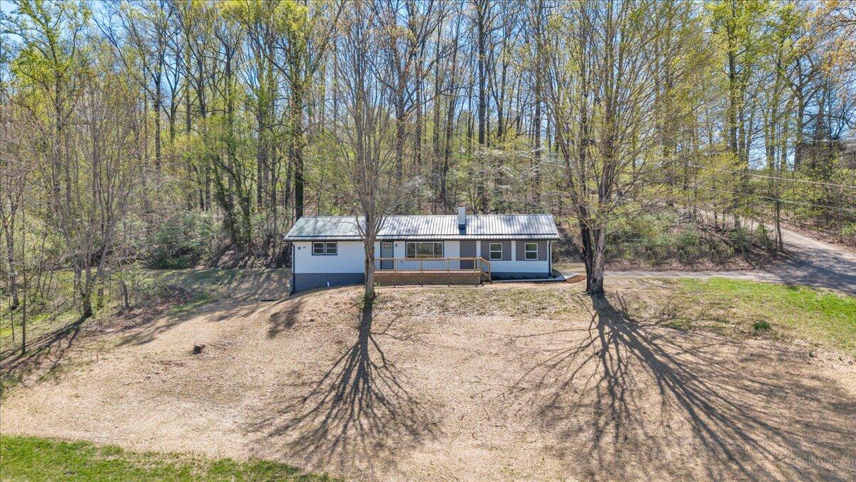 85 Little Paws Lane Fincastle, VA 24090 - Photo 38 of 47 059-DJI_20260410130526_0002_D
