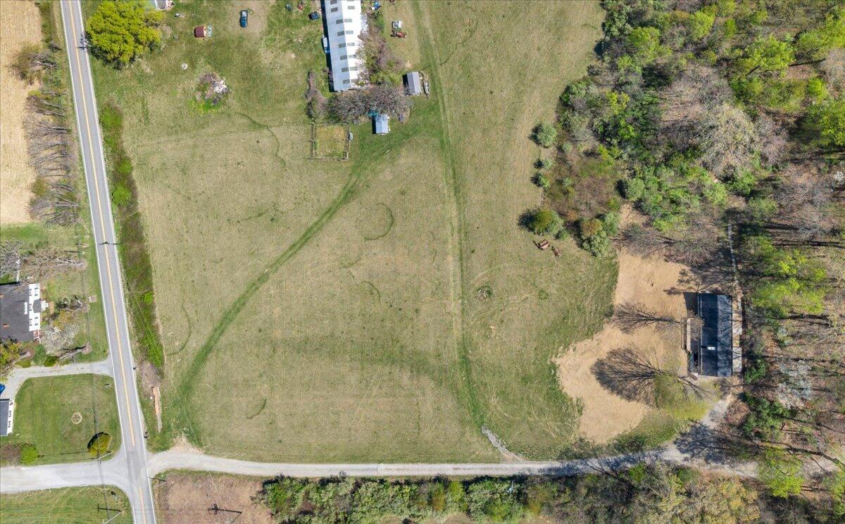 85 Little Paws Lane Fincastle, VA 24090 - Photo 47 of 47 074-DJI_20260410131910_0026_D-R5