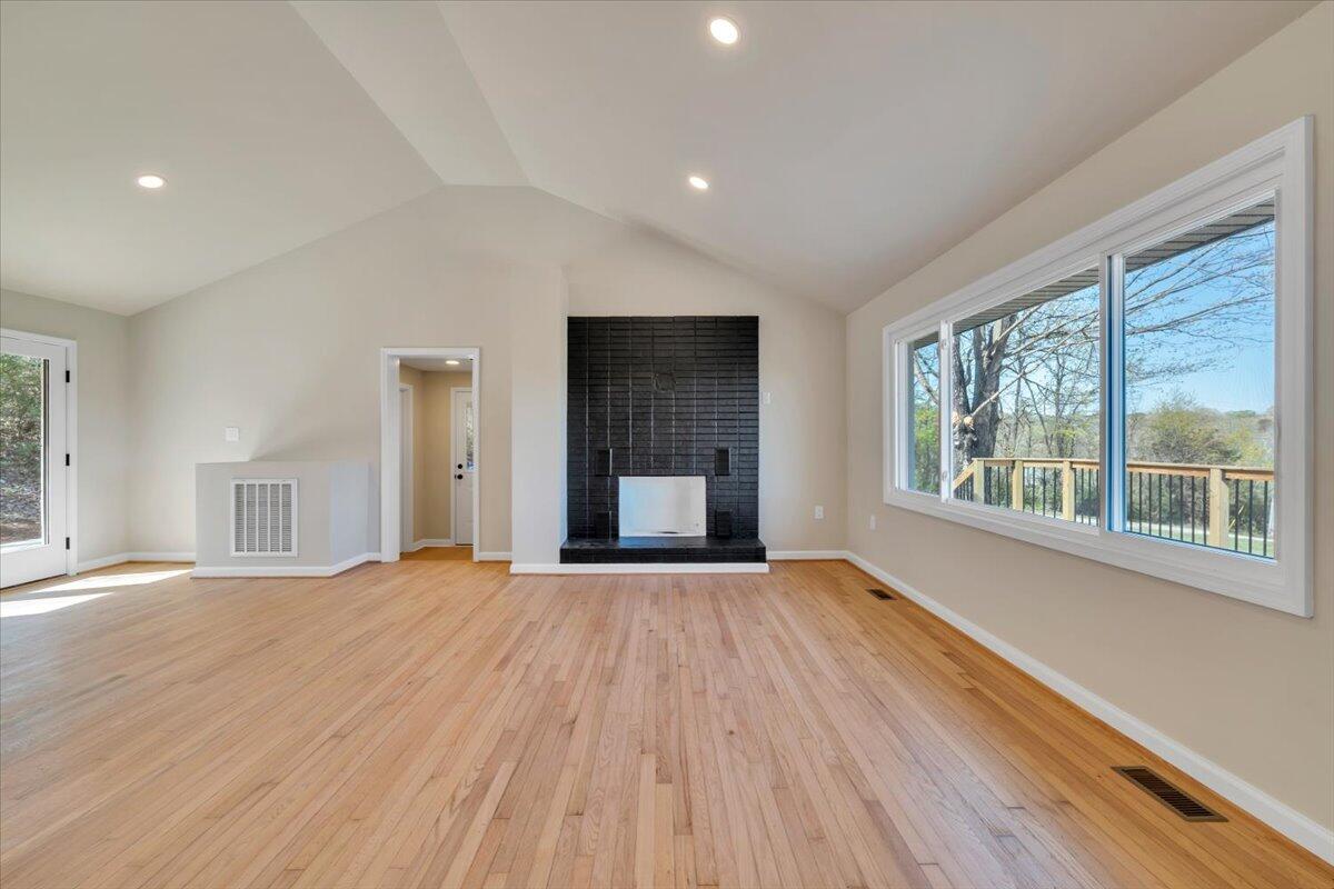 85 Little Paws Lane Fincastle, VA 24090 - Photo 8 of 47 007-MIB09526