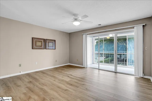 $179,900 | 4614 Old Spartanburg Road, Unit 28, Taylors, SC 29687