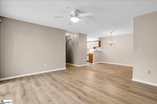 $179,900 | 4614 Old Spartanburg Road, Unit 28, Taylors, SC 29687