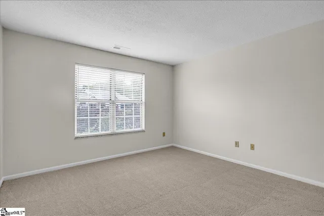 $179,900 | 4614 Old Spartanburg Road, Unit 28, Taylors, SC 29687