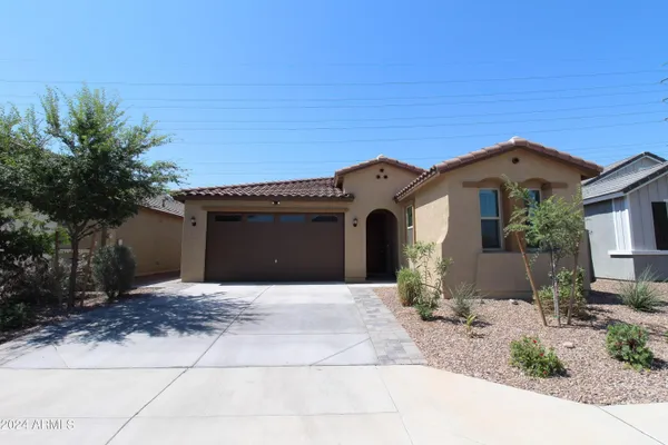 $2,850 | 637 East Buckingham Avenue, Gilbert, AZ 85297