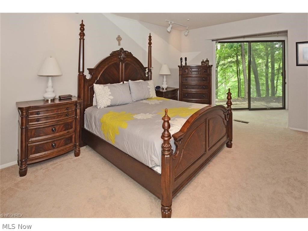 11666 River Ridge Road Strongsville, OH 44136 - Photo 17 of 28 Gallery Image 17