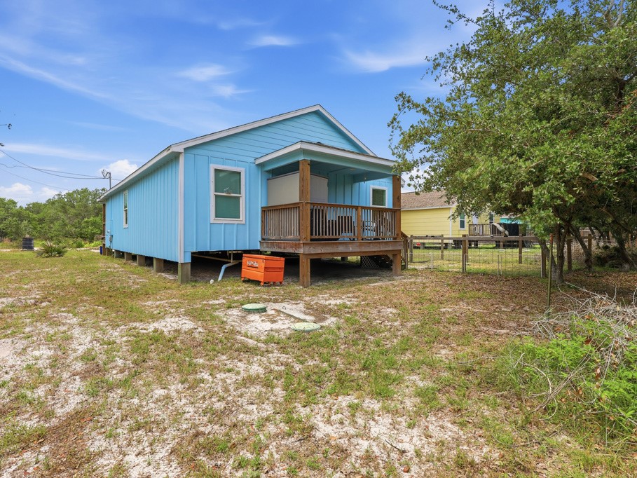 2111 Lone Star Road Rockport, TX 78382 - Photo 25 of 28