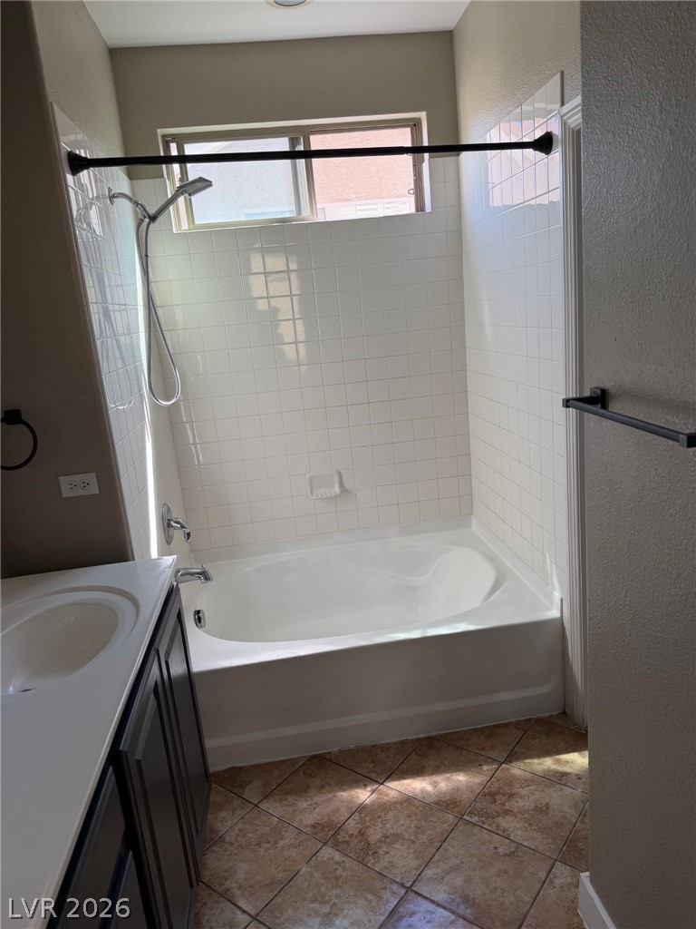 8122 Altamont Ridge Street Las Vegas, NV 89113 - Photo 9 of 10