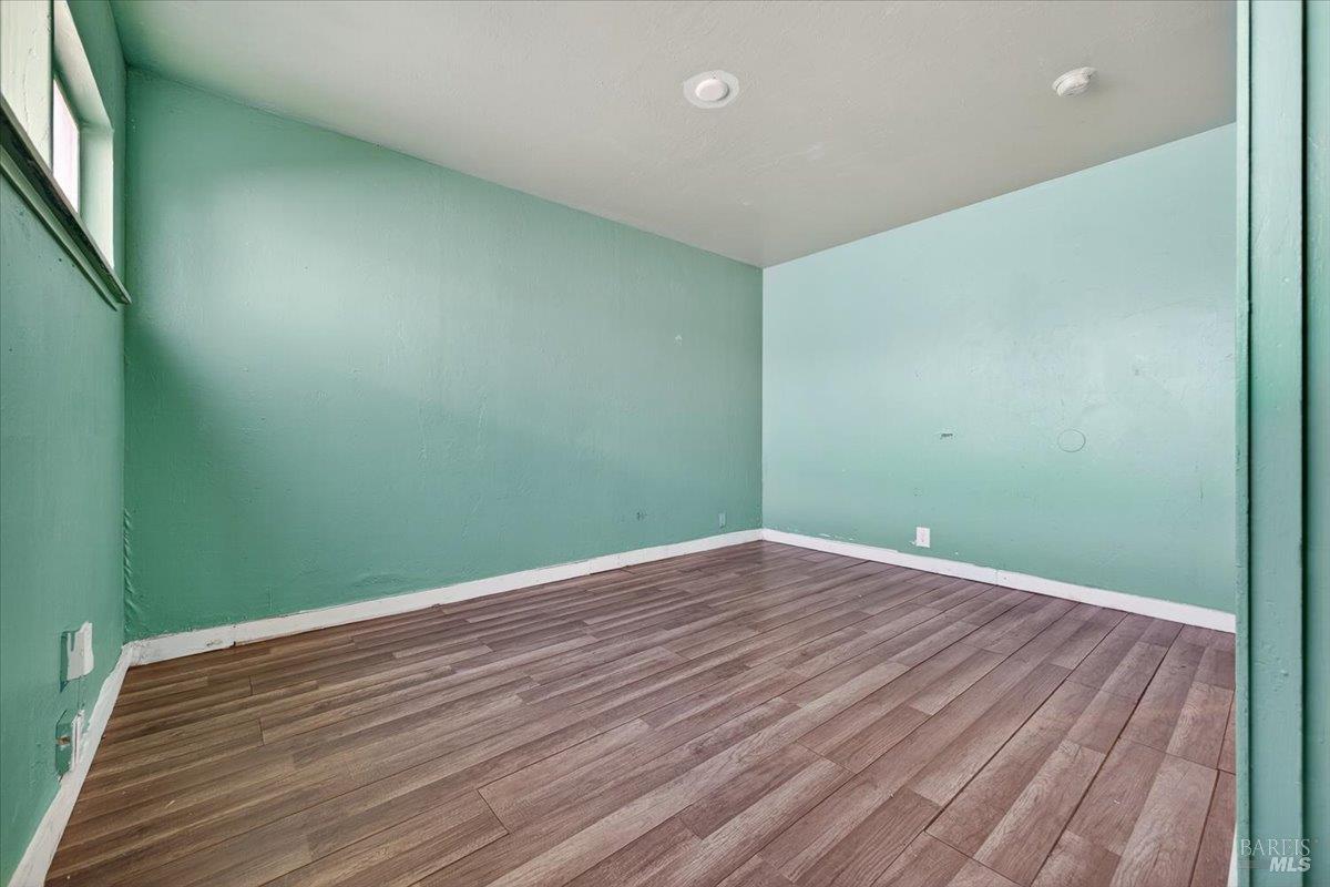 1048 San Clemente Drive Santa Rosa, CA 95404 - Photo 16 of 26