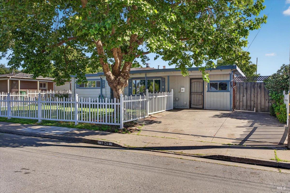 1048 San Clemente Drive Santa Rosa, CA 95404 - Photo 3 of 26