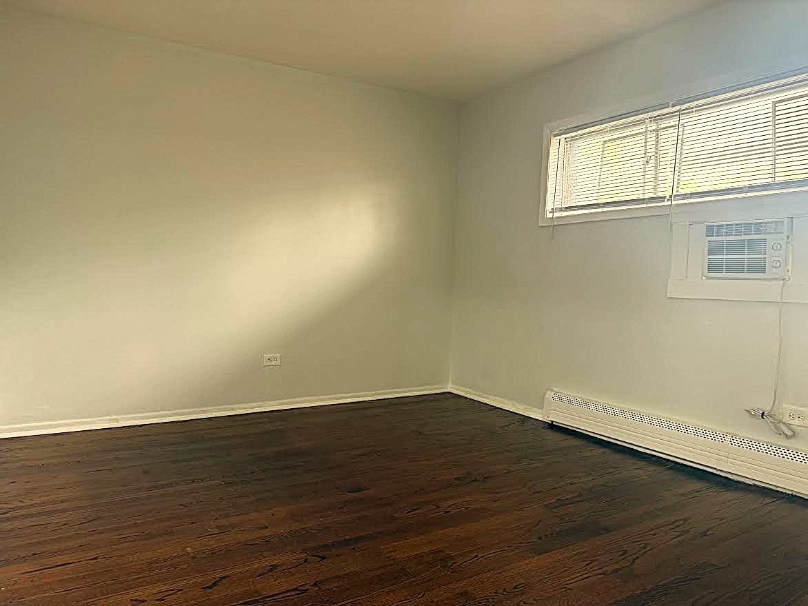 6911 North Ridge Boulevard, Unit 2C Chicago, IL 60645 - Photo 7 of 14