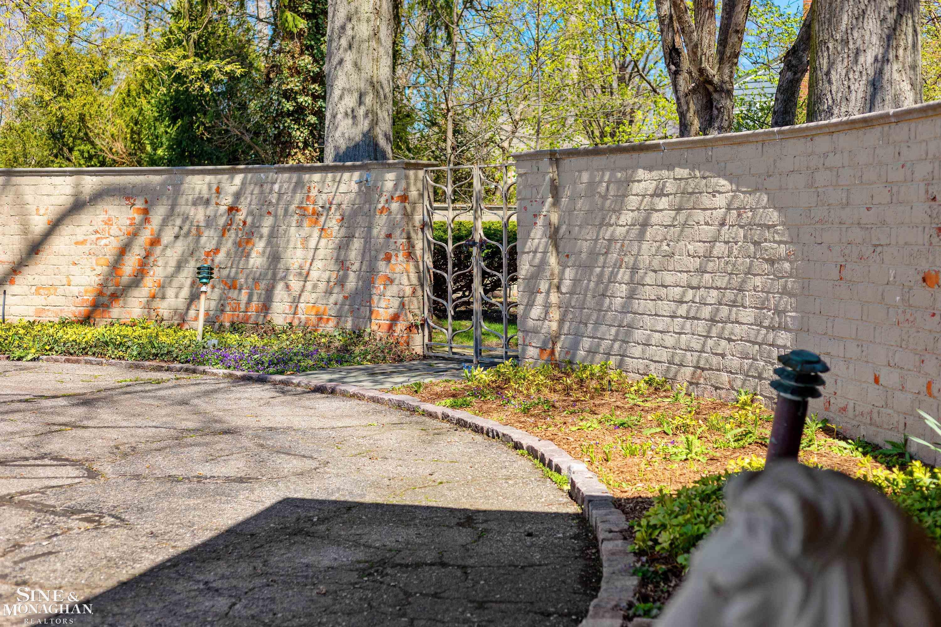 515 Lake Shore Road Grosse Pointe Shores, MI 48236 - Photo 87 of 97