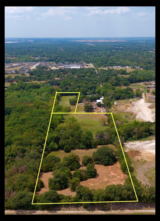 1900 Haymarket Road Dallas, TX 75253 - Photo 3 of 14 a view of a back yard