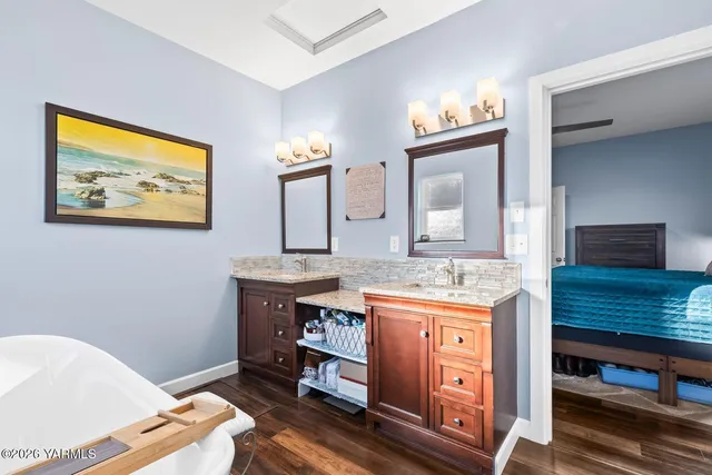 $599,000 | 405 South 93rd Avenue, Yakima, WA 98908