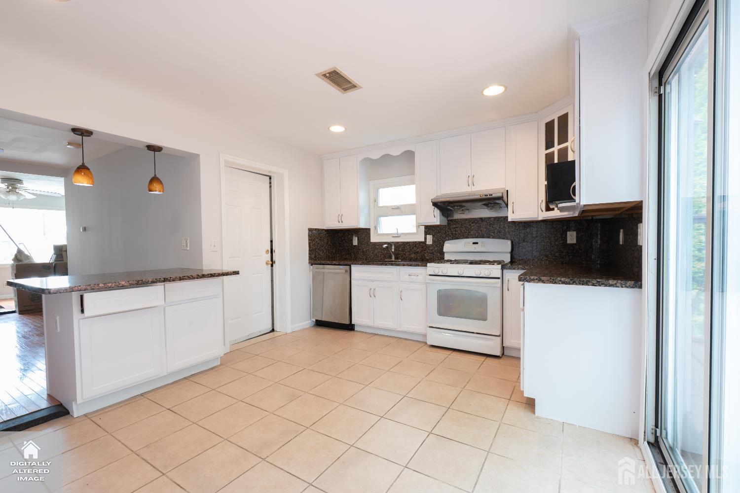 369 Fairview Avenue Colonia, NJ 07067 - Photo 11 of 21