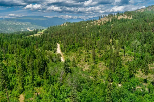 $295,000 | 3124 Orient Cutoff Road, Kettle Falls, WA 99141