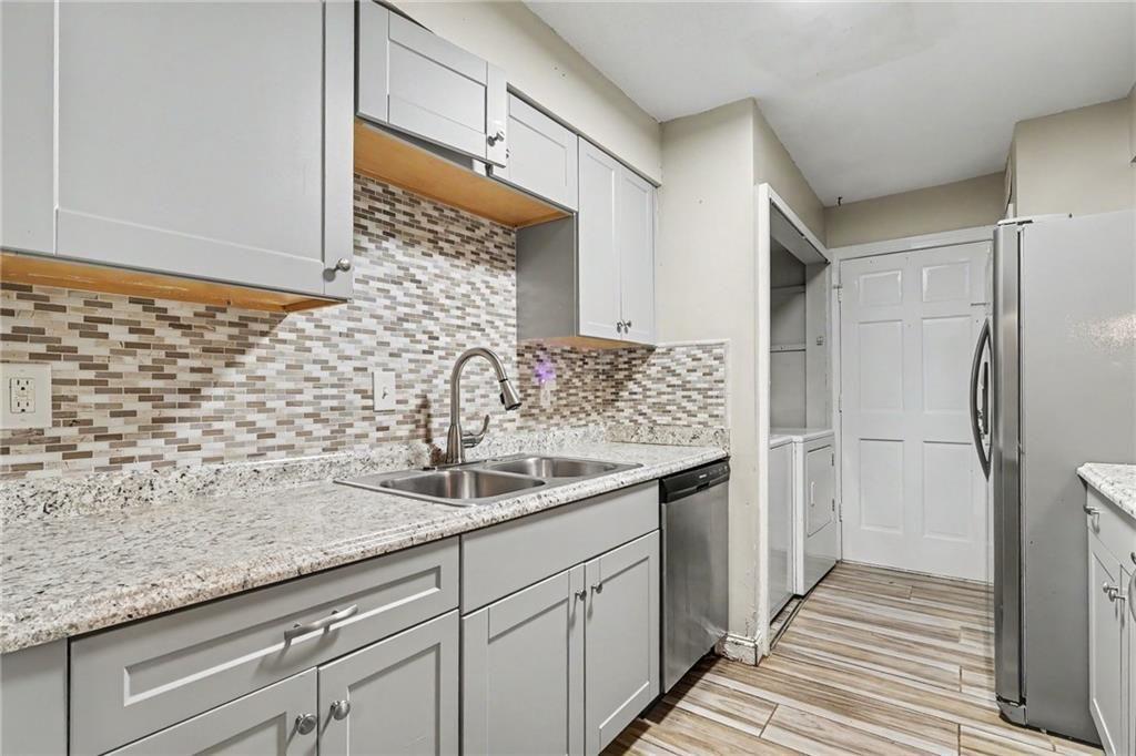 129 Rue Fontaine Lithonia, GA 30038 - Photo 13 of 27