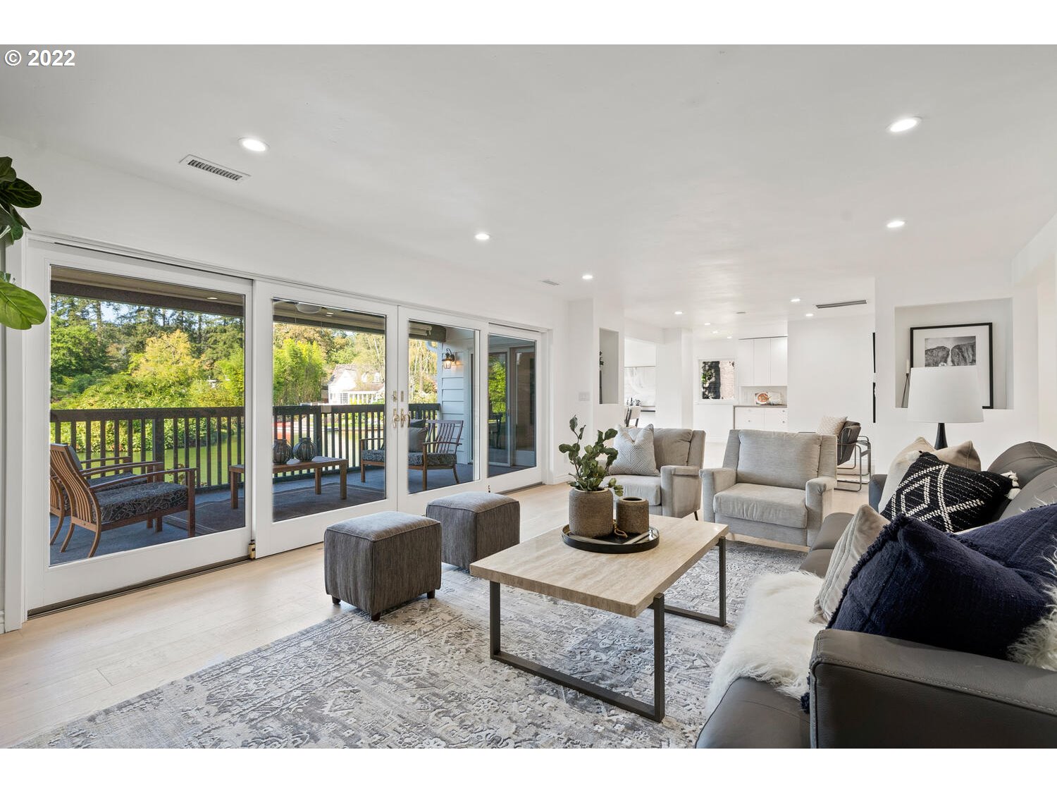 707 Lake Shore Road Lake Oswego, OR 97034 - Photo 6 of 32 Gallery Image 6