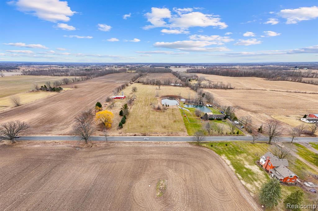 3824 Britton Road Bancroft, MI 48414 - Photo 3 of 18