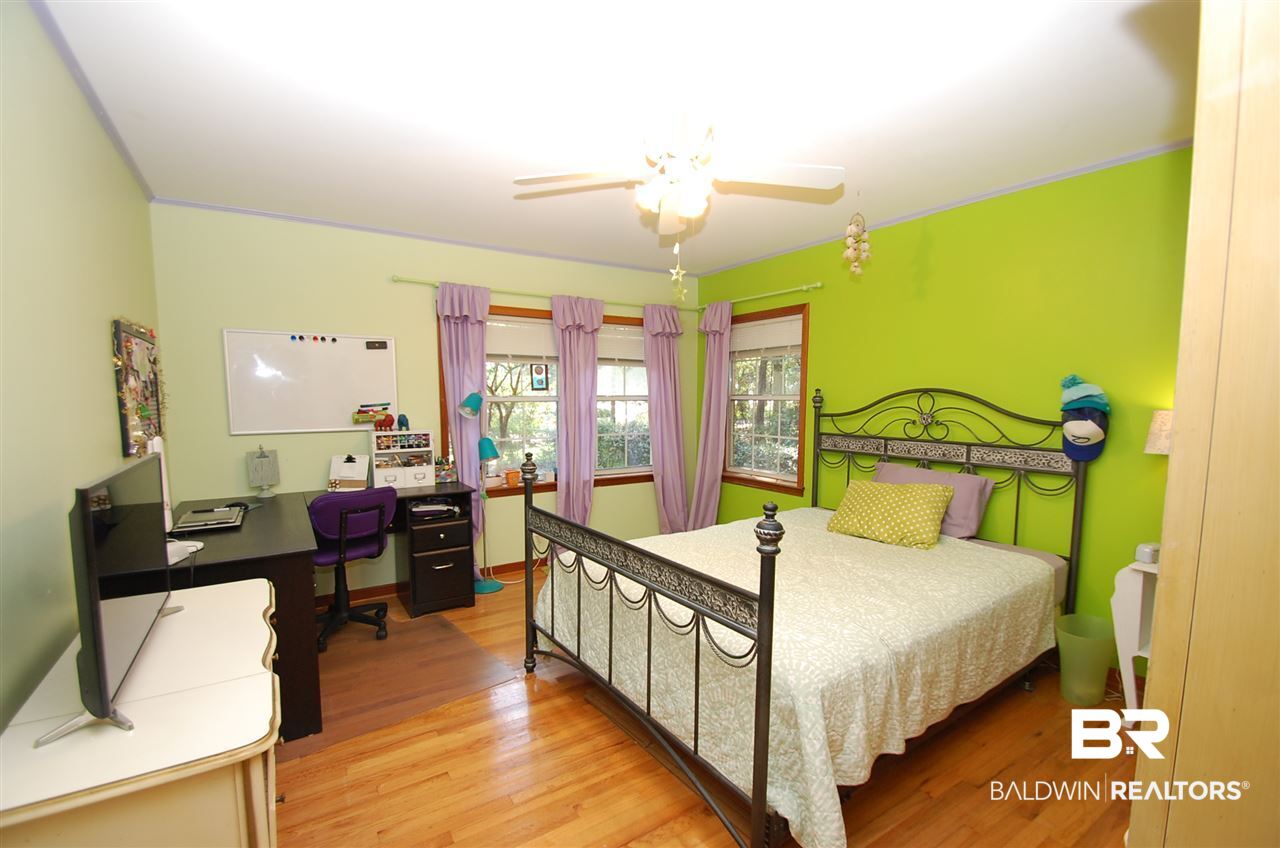 2017 Burchfield Street Mobile, AL 36618 - Photo 23 of 43