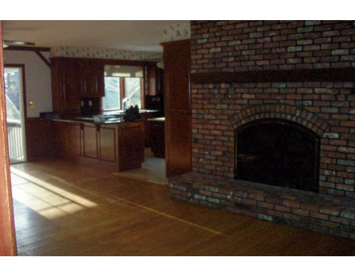 473 Parker Road Lancaster, MA 01523 - Photo 5 of 12 Gallery Image 5