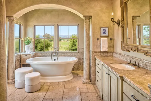 $4,995,000 | 21000 8th Street East, Sonoma, CA 95476