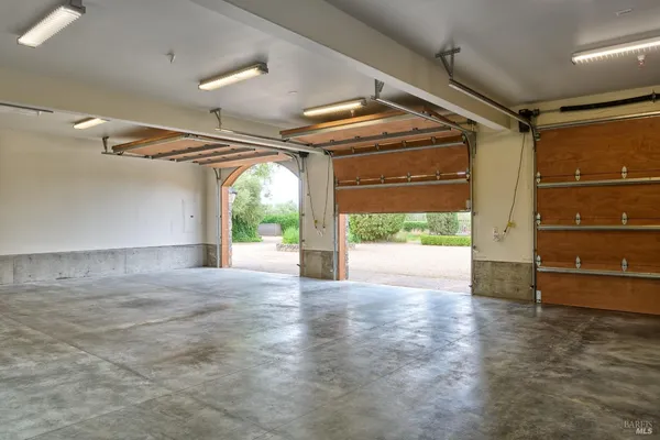 $4,995,000 | 21000 8th Street East, Sonoma, CA 95476