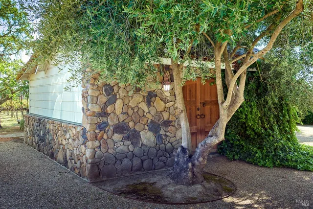 $4,995,000 | 21000 8th Street East, Sonoma, CA 95476