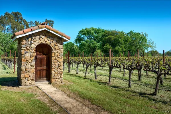 $4,995,000 | 21000 8th Street East, Sonoma, CA 95476