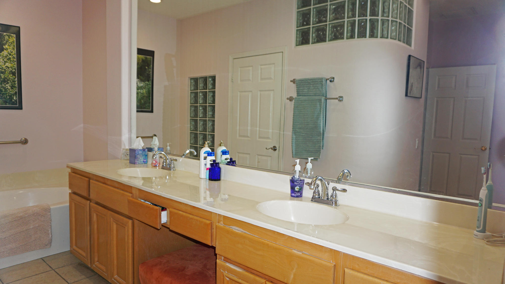 38575 Orangecrest Road Palm Desert, CA 92211 - Photo 13 of 14 masterbath