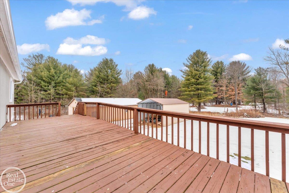 5600 Klettner Road St. Clair, MI 48079 - Photo 37 of 41 50167280-02c96d00-ab1f-4e56-8592-5fa0d907bbeb.JPG