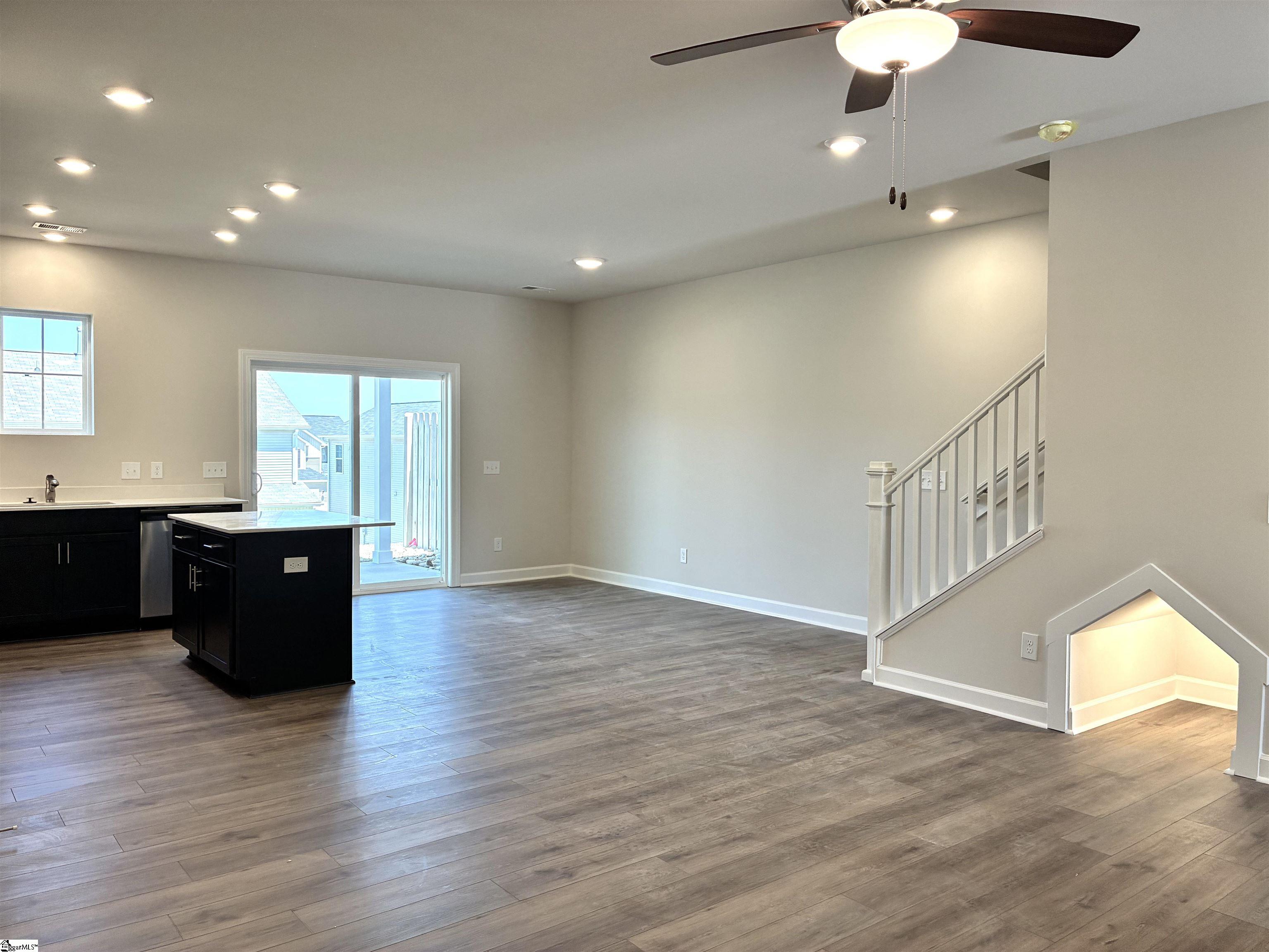 216 Crimson Tree Court Greenville, SC 29607 - Photo 4 of 25