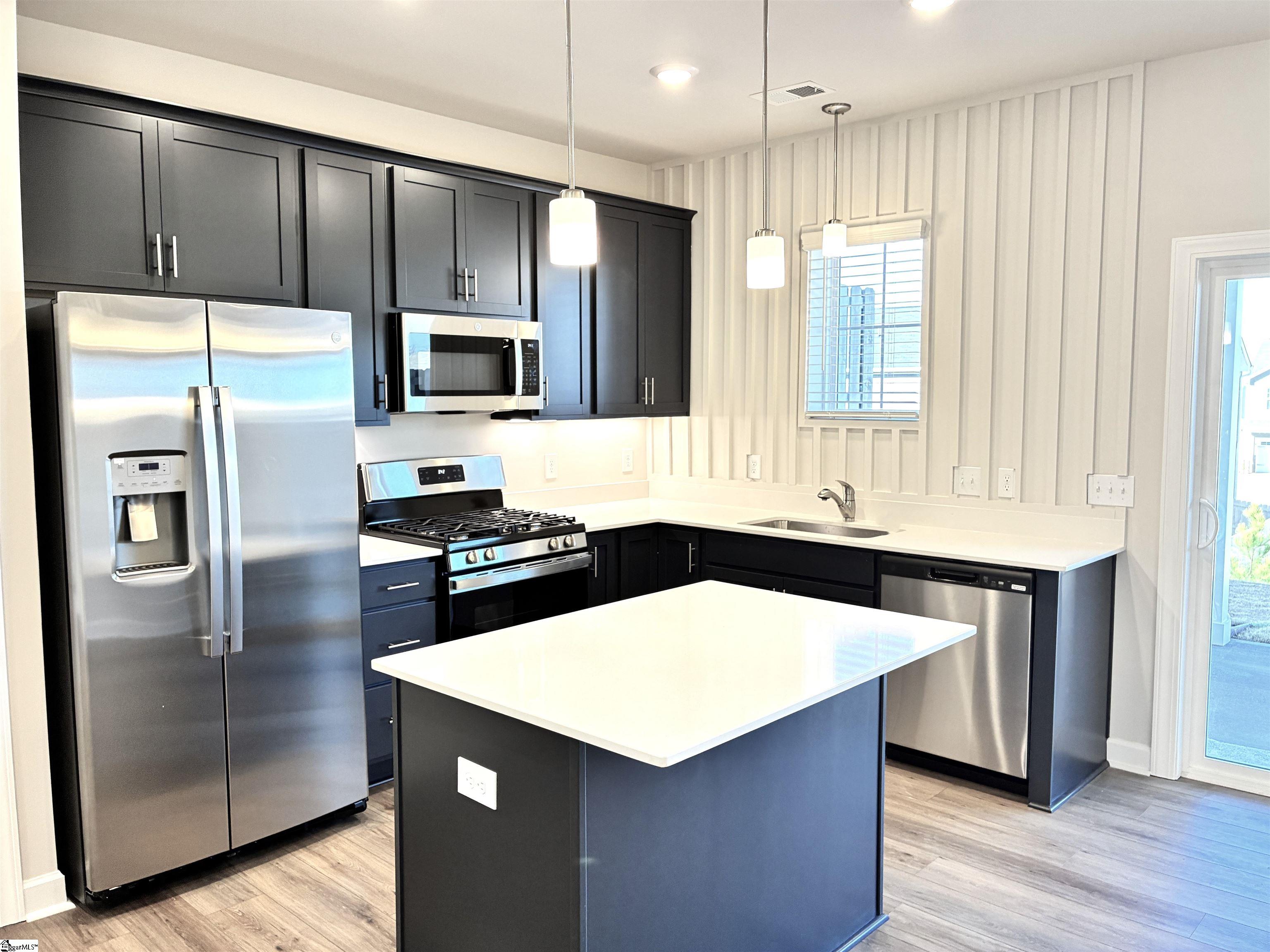 216 Crimson Tree Court Greenville, SC 29607 - Photo 4 of 21