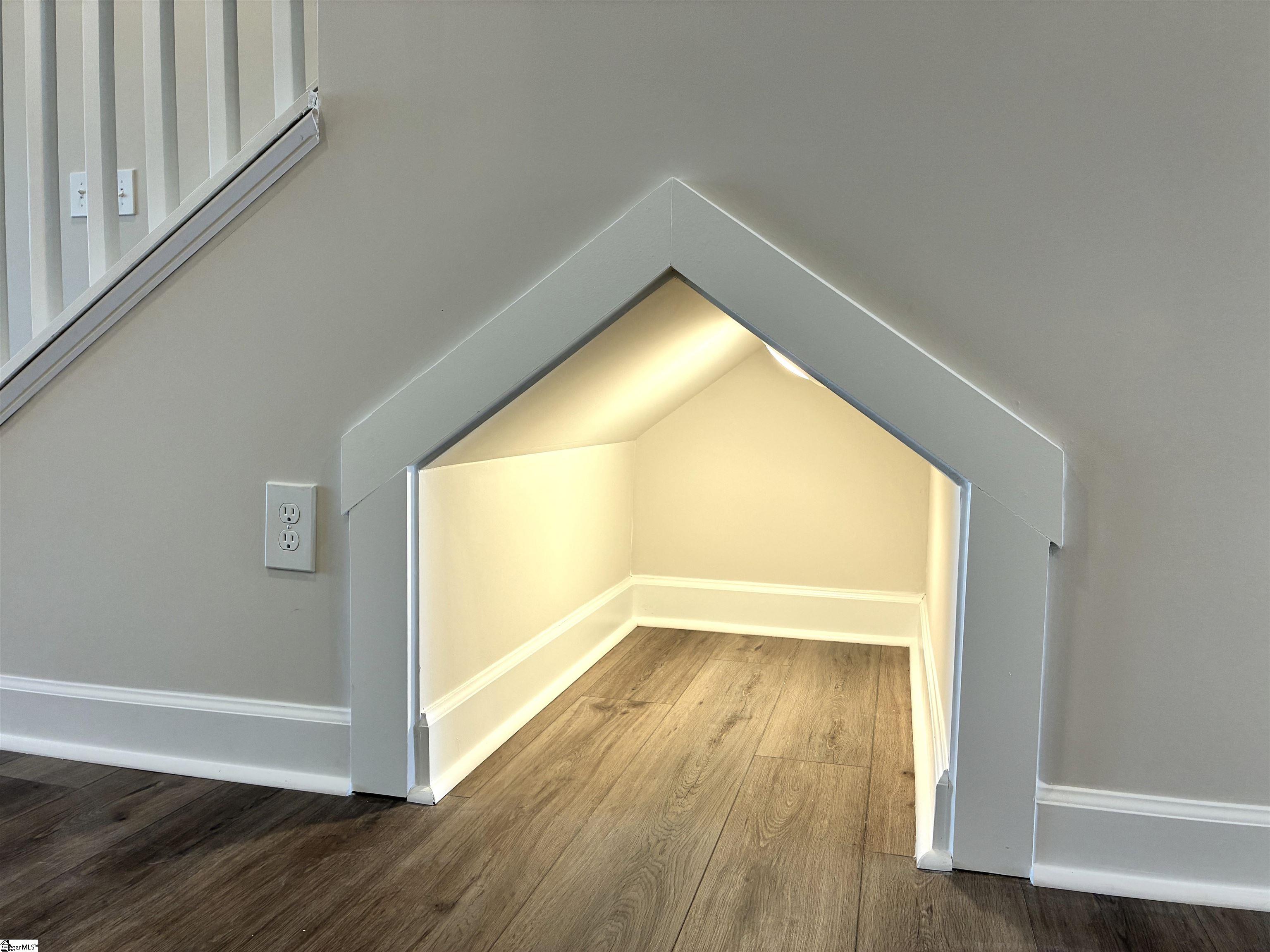 216 Crimson Tree Court Greenville, SC 29607 - Photo 5 of 25