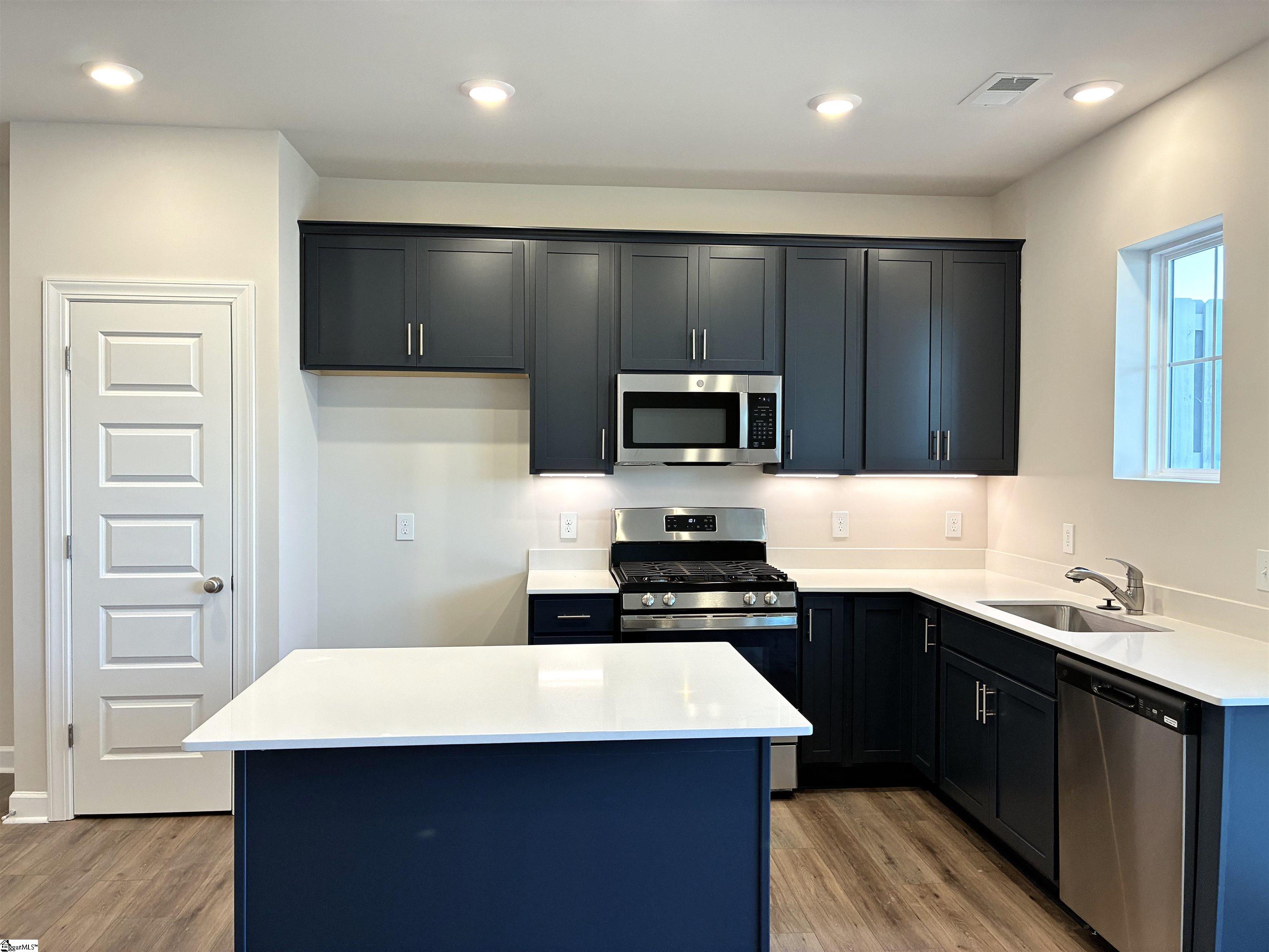 216 Crimson Tree Court Greenville, SC 29607 - Photo 10 of 25